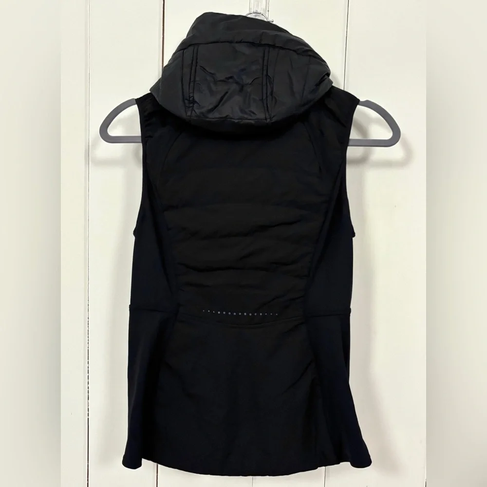 Brand New NWT LuluLemon Primaloft Black Another Mile Vest - Size 4